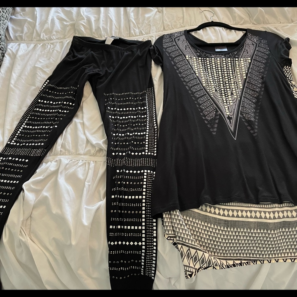 Vocal brand awesome embellished leggings and matching top.